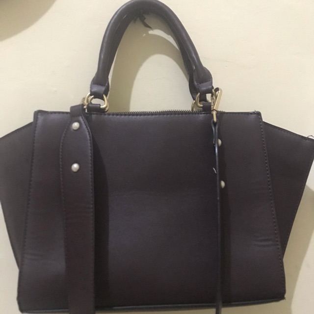 preloved Tas Stadivarius Maroon