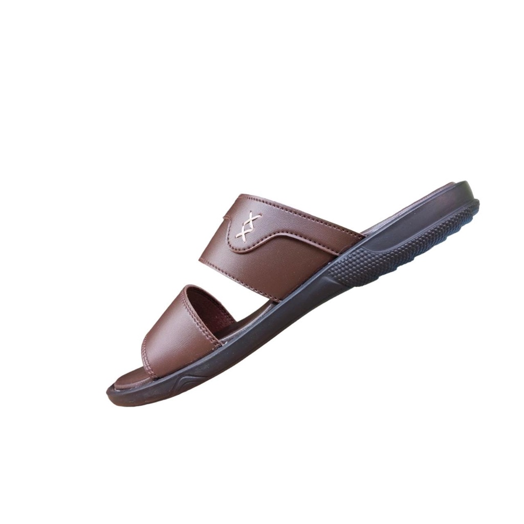 Sendal pria/ Sandal fashion Korea / Sandal kasual / Non slip yang lembut dan nyaman / Flat Sandals pria