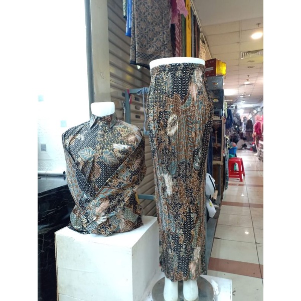 Rok prisket couple kemeja panjang//couple rok batik