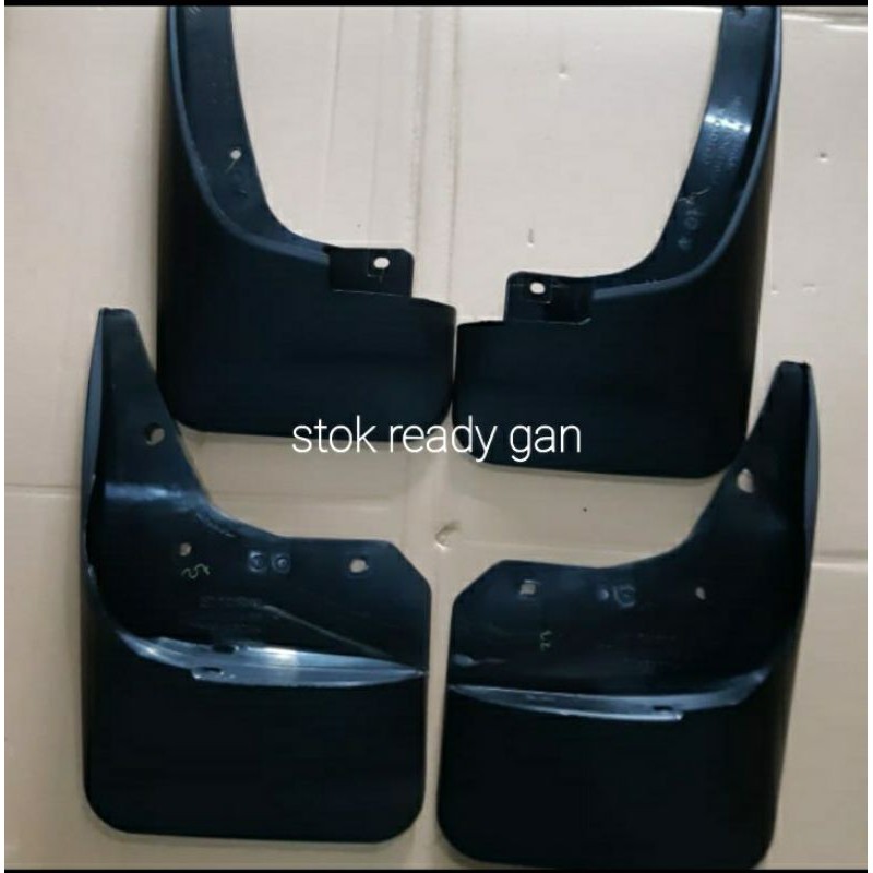 KARPET LUMPUR INNOVA 2012-2014 ORIGINAL PER  1 SET 4 PCS