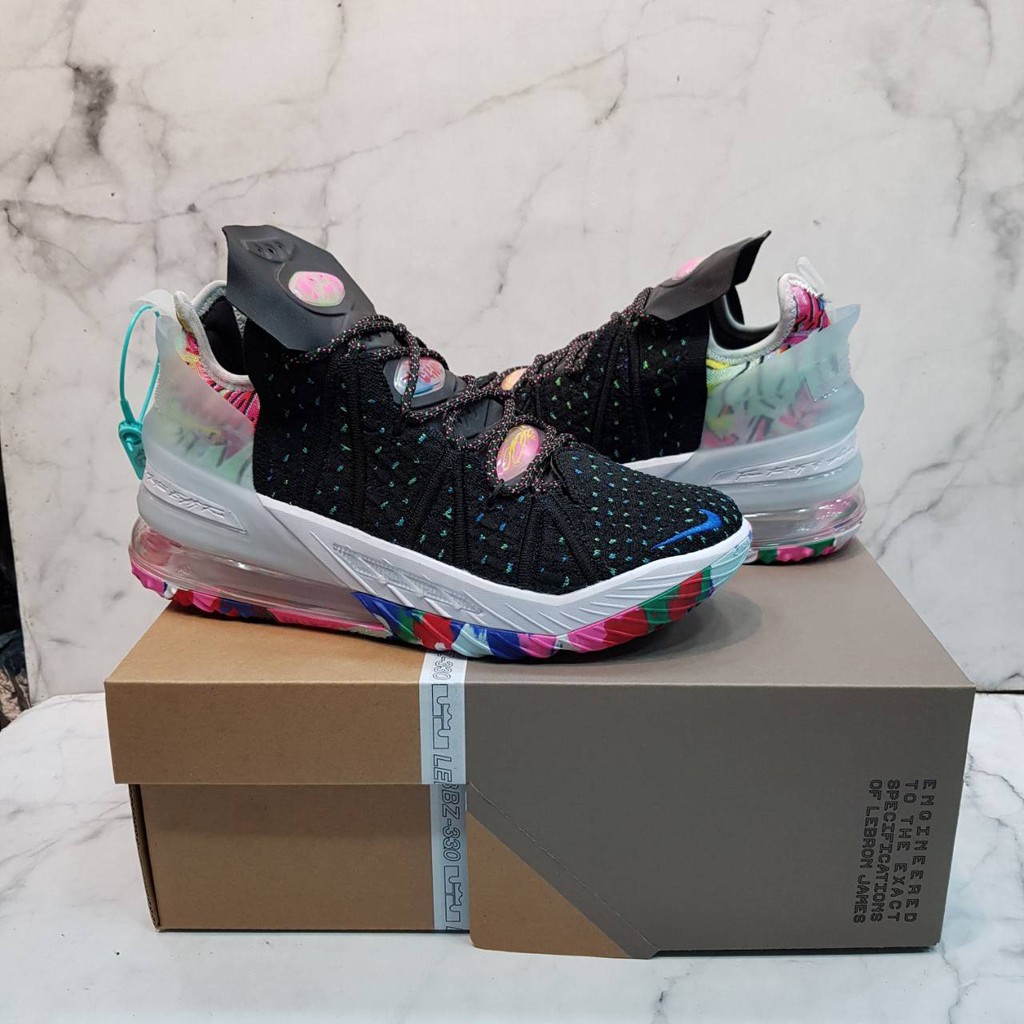 men lebron 18
