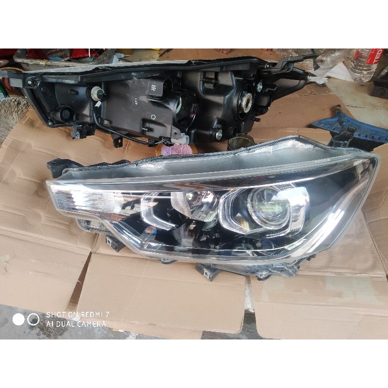 Headlamp lampu depan mobil suzuki all new ertiga