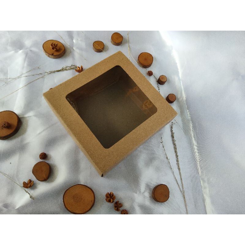 Kotak kado/ Gift box/ Hampers souvenir 20X20X7cm Box Sliding Jendela (AB01)