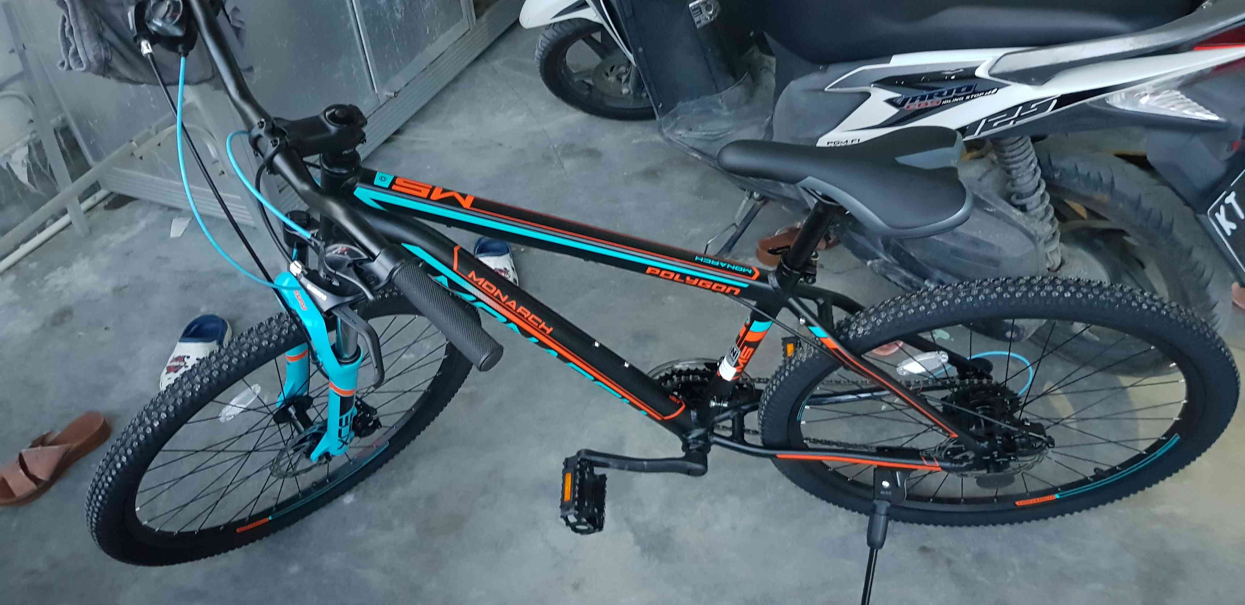 Sepeda polygon monarch 5 2022 5 0 ukuran 26 MTB gunung Sepeda polygon monarch 5 2022 5 0 ukuran 26 MTB gunung