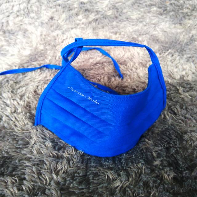 Masker Kain Biru Elektrik