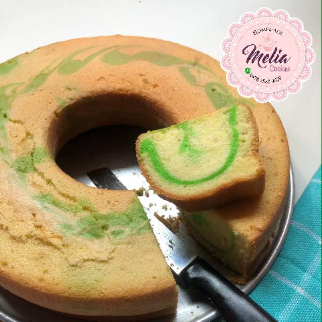 

Kue Bolu Jadul Pandan / coklat lembut dan fresh from the oven