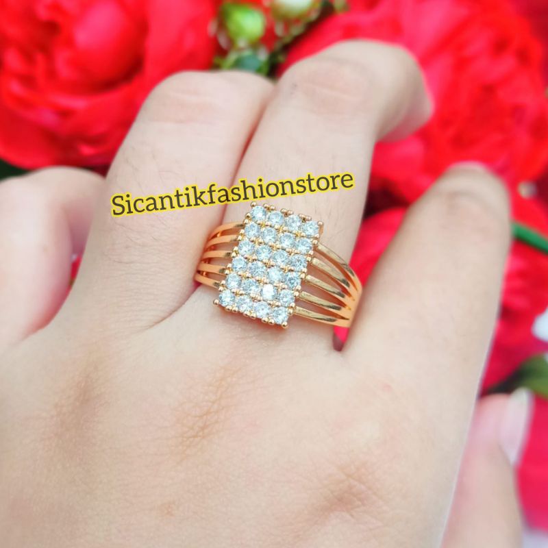 Cincin Titanium Wanita Gold Fashion Wanita Terlaris Anti Karat Cincin Wanita Kekinian Mewah Murah