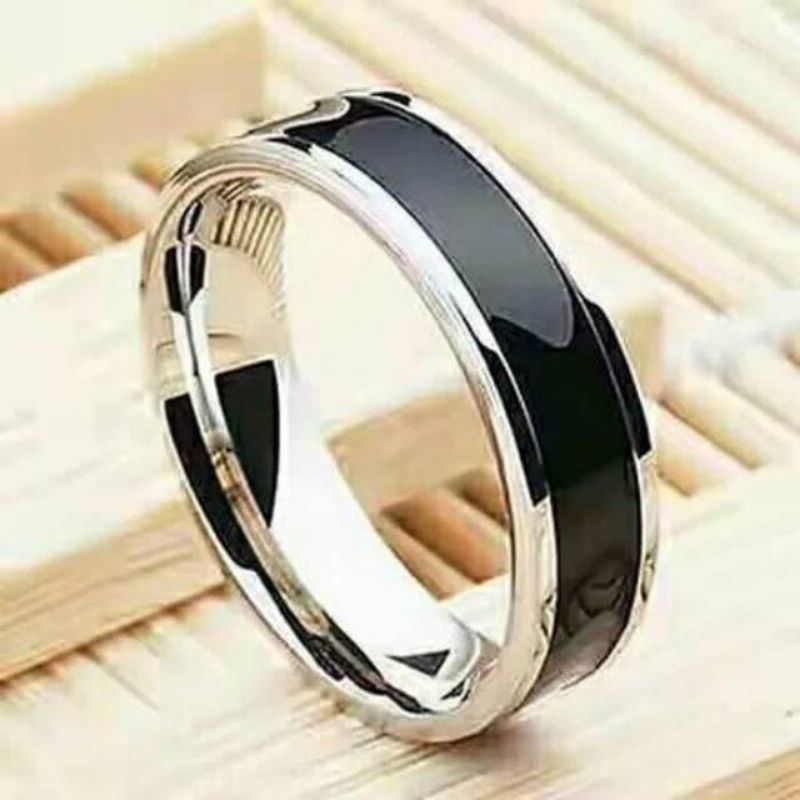 Cincin titanium eppoxi hitam list putih pria wanita Anti Karat Awet