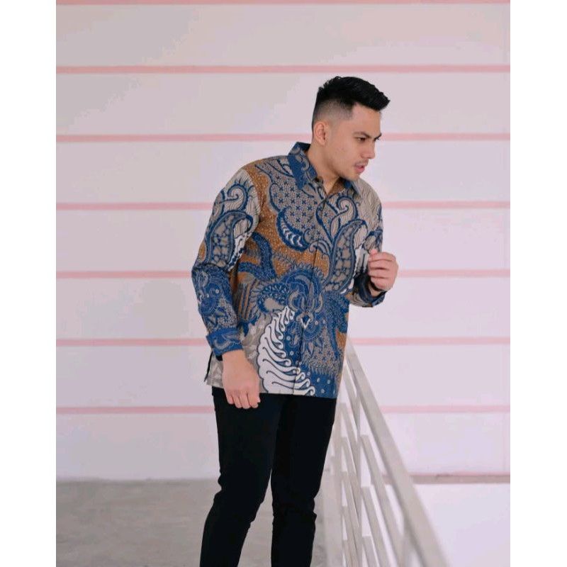 BATIK PRIA SLIMFIT LENGAN PANJANG LAPIS FURING