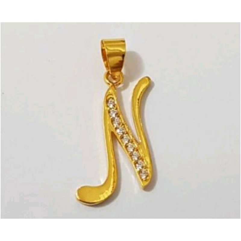 Liontin huruf N elegant