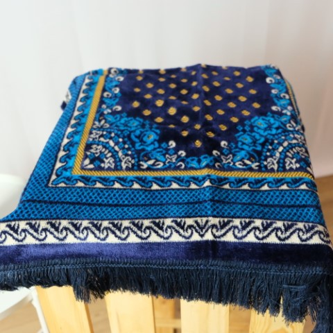 Sajadah Alif MC Besar (biru) 9a60