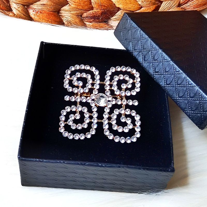 Bros B/bross signature branded /brooch button/Bros hijab buttonscarves Athar shop scarves murah-Restu fullmata gold