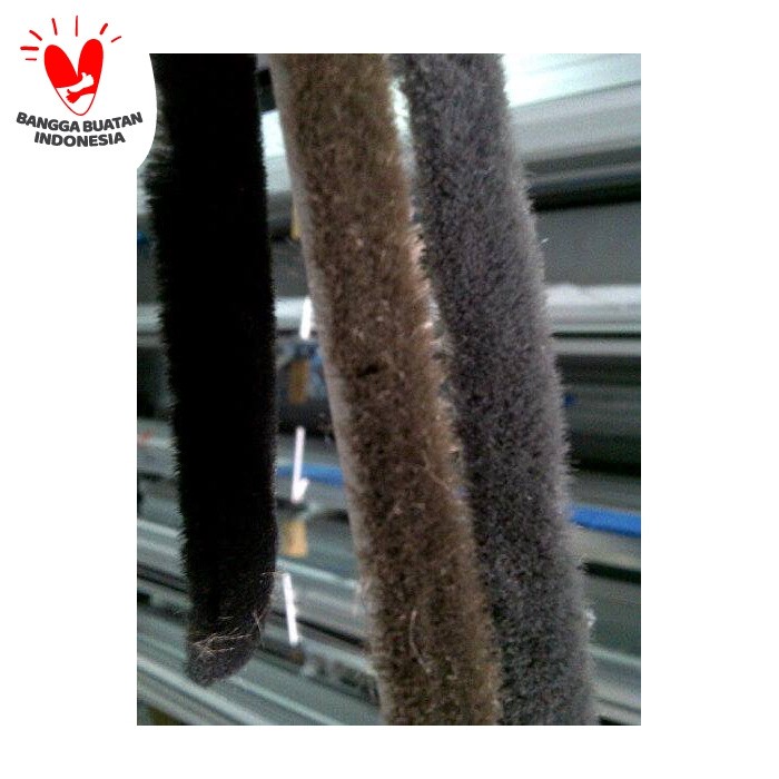 Promo Penutup Lis Pintu Jendela Moher Mohair Besar Bulu Peredam Pintu 11 mm - Hitam Berkualitas
