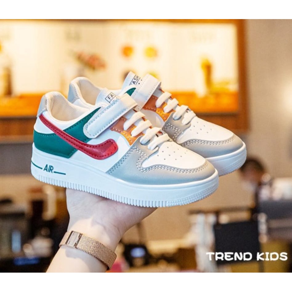 REIN SEPATU SNEAKERS ANAK AS173