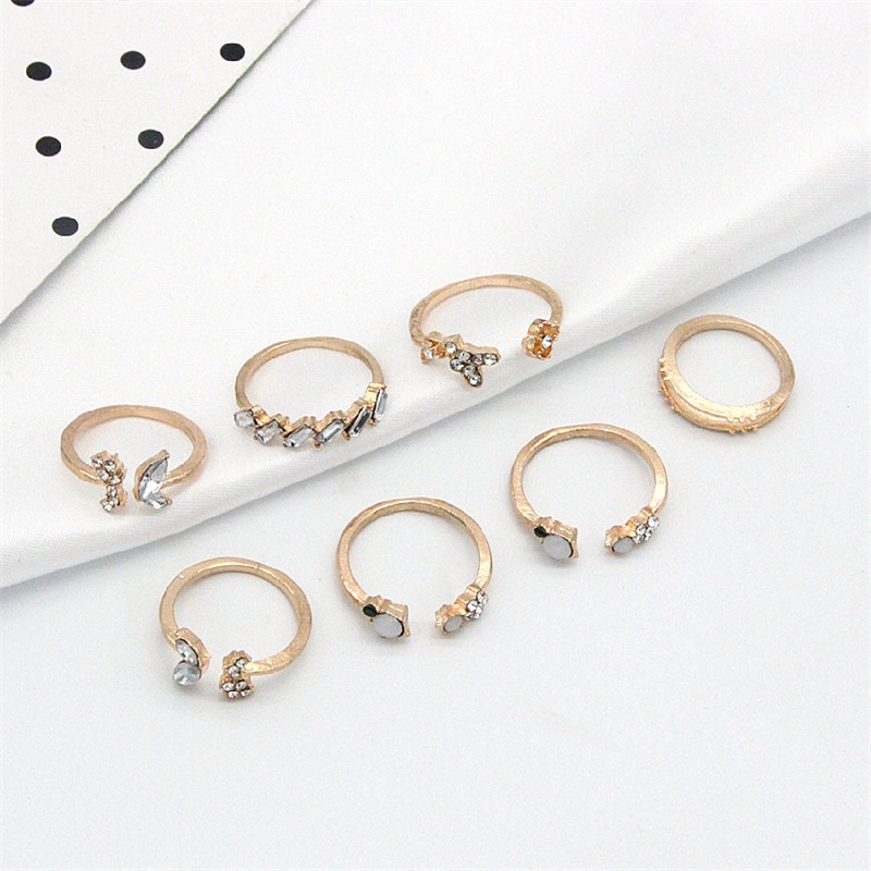 7pcs / Set Cincin Desain Kupu-Kupu Bunga Kristal Berlian Gaya Bohemia Untuk Wanita