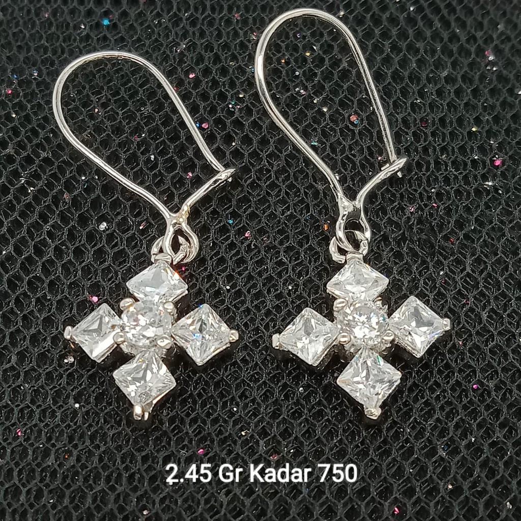 Anting Emas 17 K - 2.45 gr Kadar 750 - 3004