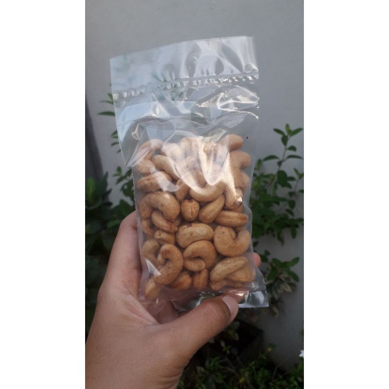 

Kacang Mete Mede Cashew Panggang Original 100gram Cemilan Sehat Semarang