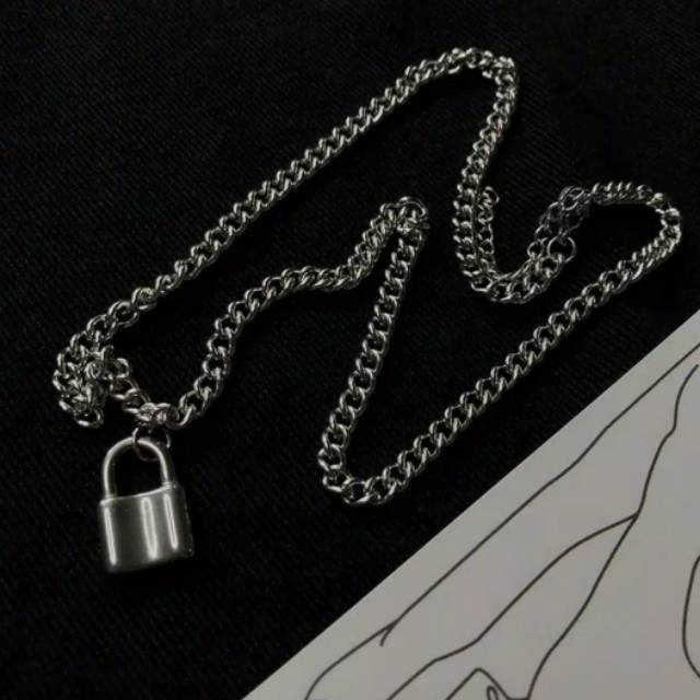 Kalung Rantai clavicle Simple Vintage