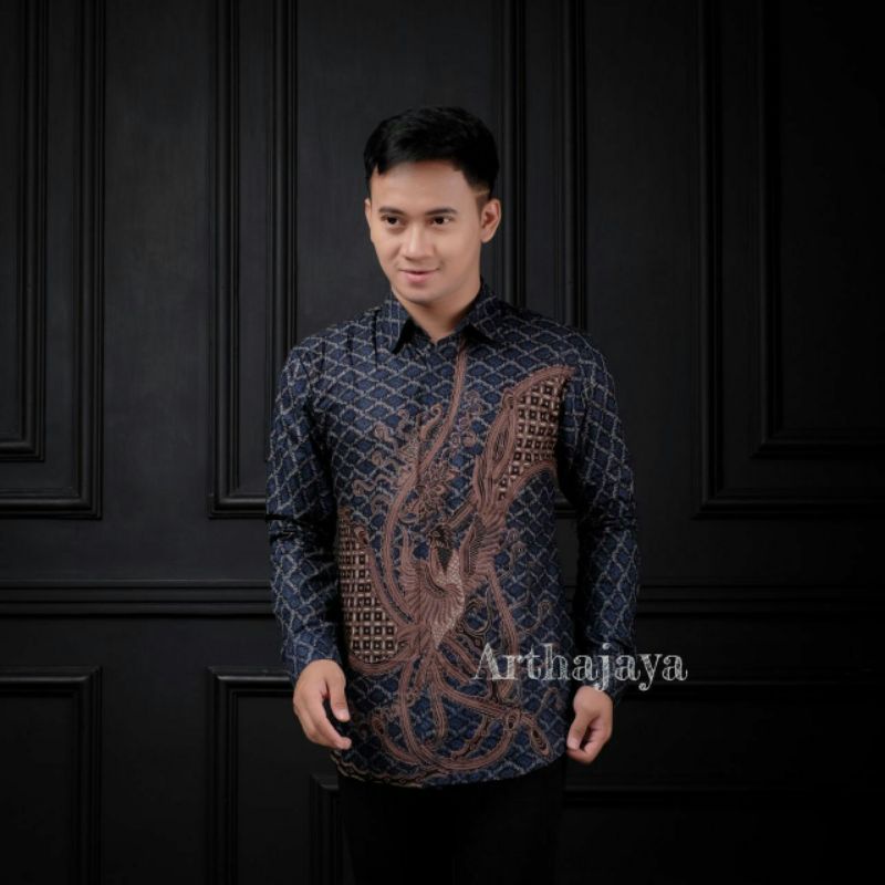 JAYANEGARA batik pria lengan panjang Non Furing Bahan Katun Sragenan by Kanaya