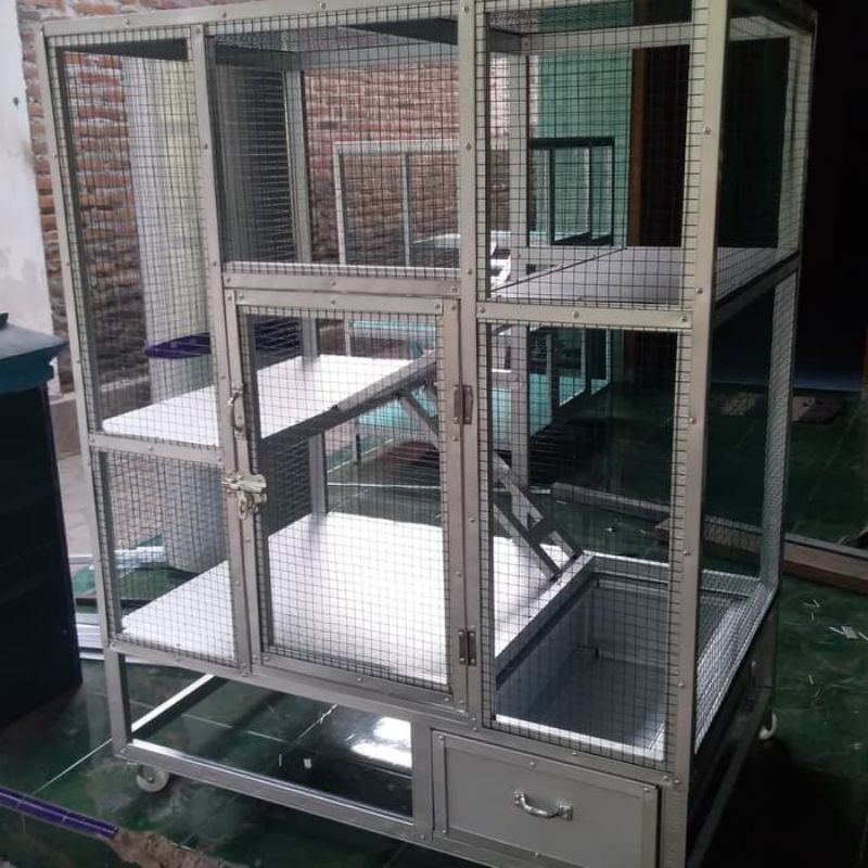 kandang kucing bahan galvalum dan tempat pasir dan atap dan roda dan ongkir surabaya