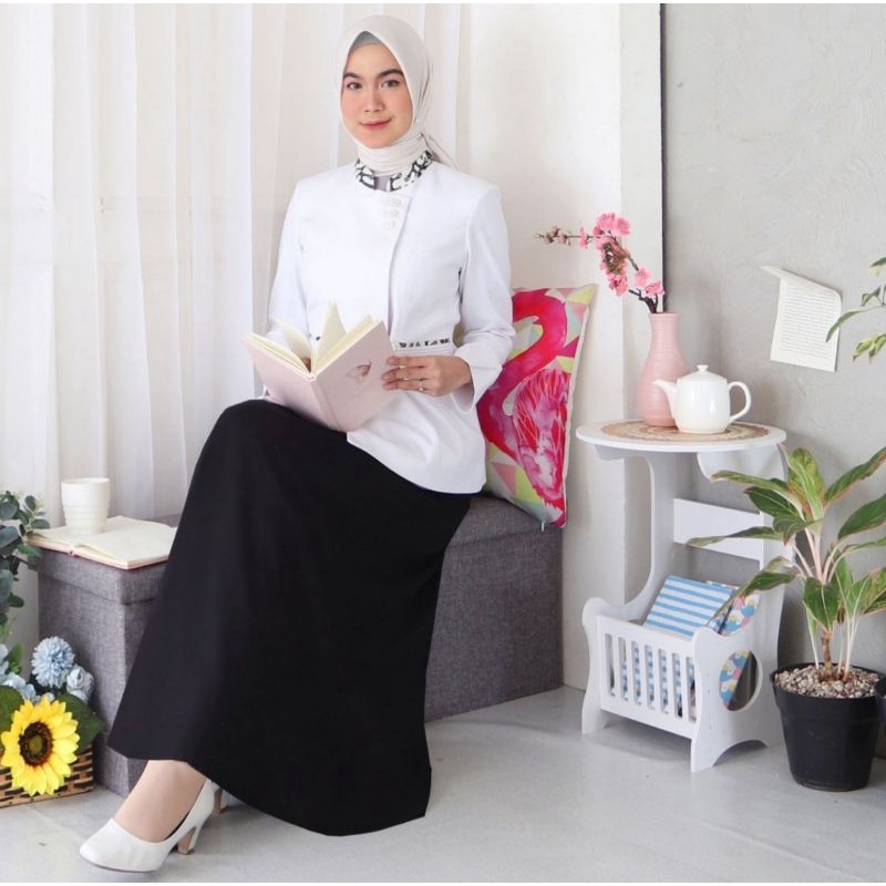 Seragam Dinas Putih Wanita Lis Hitam Batik  Setelan Rok A Blazer Putih PNS ASN PDH Setela Rok A Seragam Kemeja Putih PNS Wanita Seragam ASN Set Rok Blazer Kantor Putih Blazer Wanita Putih Set Celana Baju Seragam Dinas Wanita