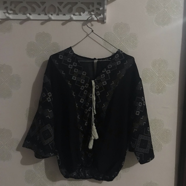 Atasan wanita merk ada woman