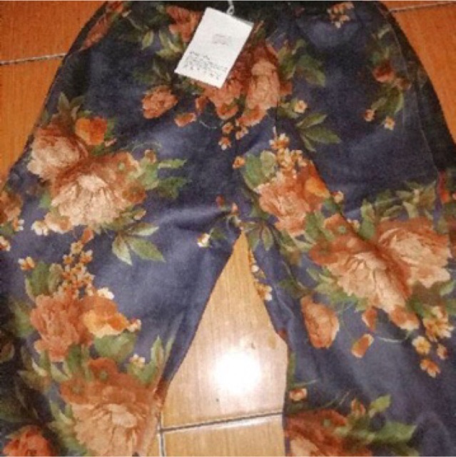 SUEDE FLOWER PANT / CELANA PANJANG SUEDE PREMIUM IMPORT