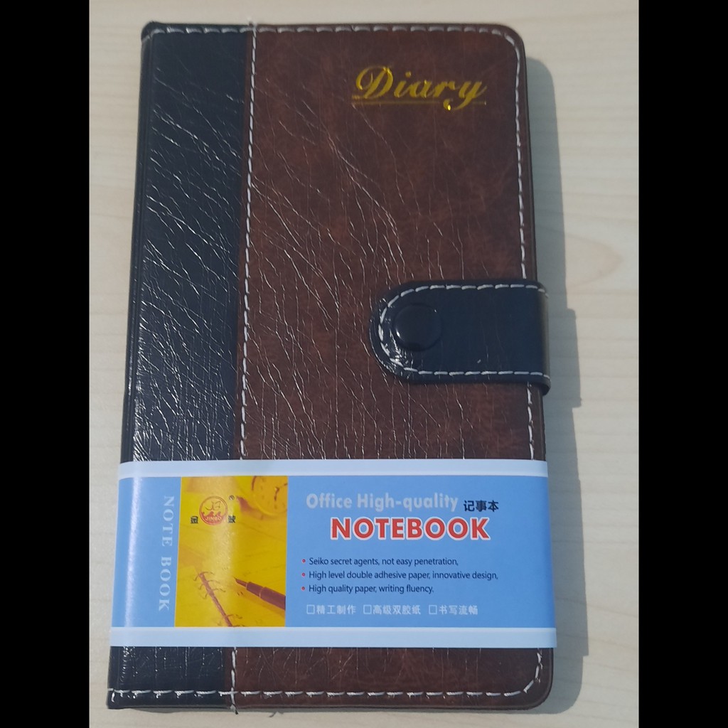 

Buku Notes Cina Kancing JB 48K (17,5 cm x 10,5 cm, 136 halaman bergaris) 9548