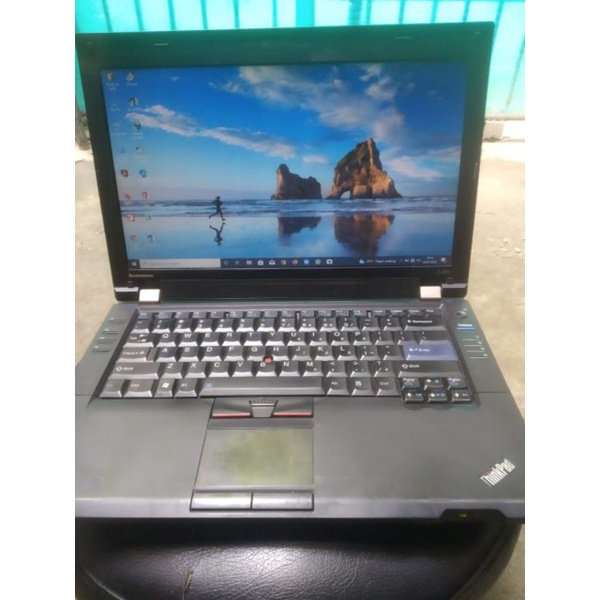 Laptop Notebook Slim Acer Chromebook Ram 4GB,SSD 128 GB. Siap Pakai