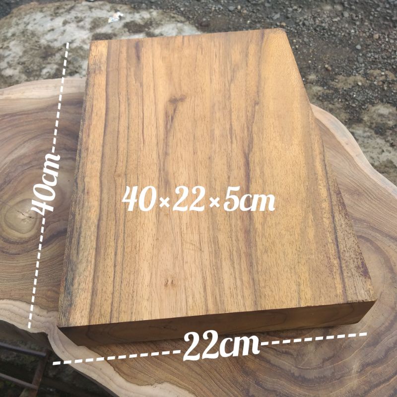 Talenan kayu jati besar