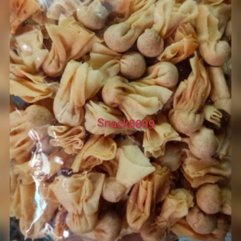 

pangsit ebi pedas manis gurih dan renyah berat 250gr