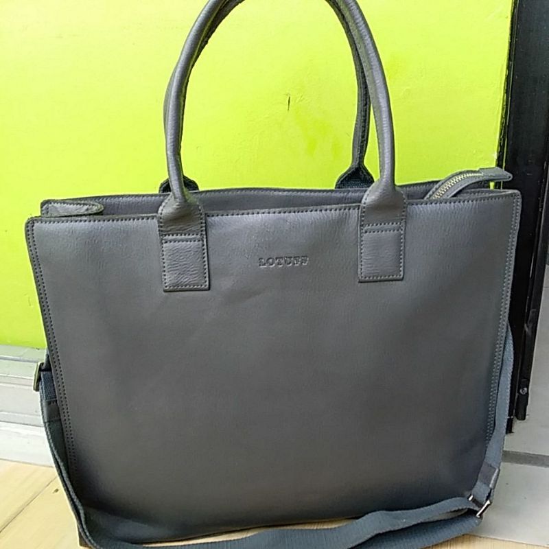 (nego) Tas laptop kulit brand Lotuff (jonggol korea)