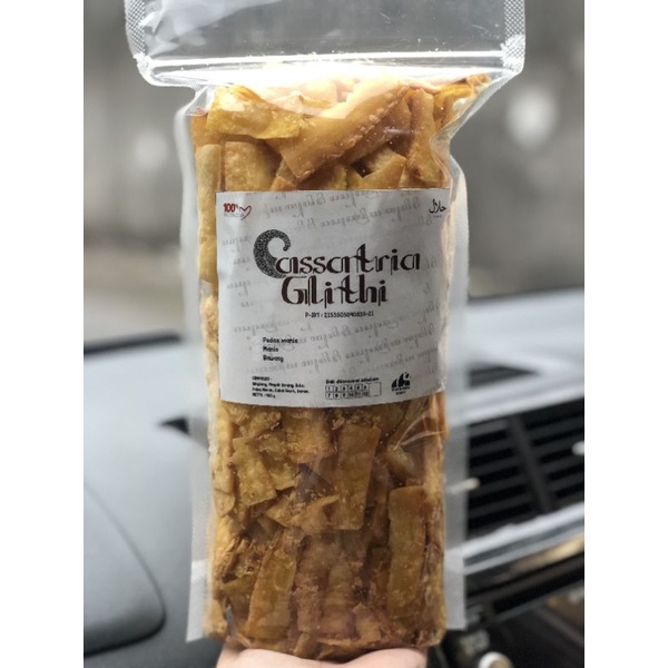 

Snack / Camilan Cassatria Glithi / Balung Kuwuk / Keripik Singkong