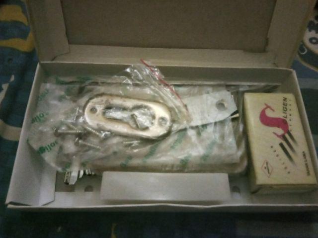 Body Kunci Pintu Sliding / Body Kunci Pintu Geser Merk Soligen