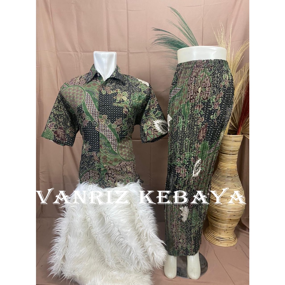 BATIK COUPLE / BAJU BATIK COUPLE LENGAN PENDEK/ BATIK SET / BATIK LENGAN PENDEK / BATIK COUPLE ROK PLISKET / ROK PLISKET BATIK COUPLE