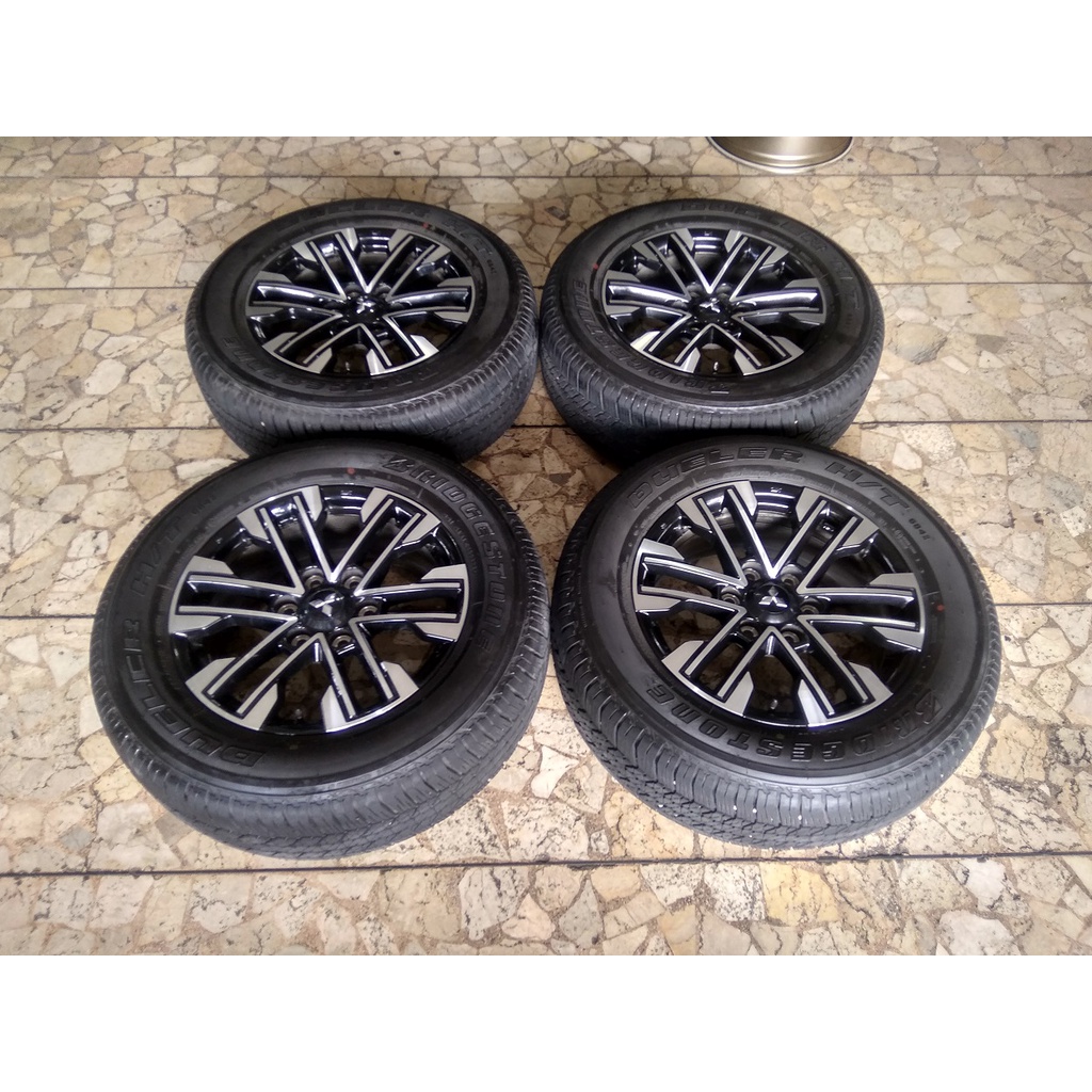 PELEK MOBIL ORIGINAL COPOTAN NEW PAJERO FACELIFT RING 18 LEBAR 7,5 PCD 6x139,7 + BAN BRIDGESTONE 265