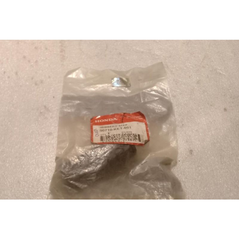 karet postep fostep pijakan kaki belakang Vario 110 cw cbs techno kode part 50710 Ket 601