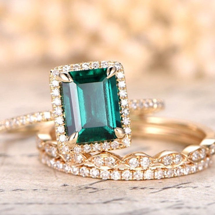 SEUSUK Set Cincin Tunangan / Kawin Hias Berlian Emerald Populer untuk Wanita COD