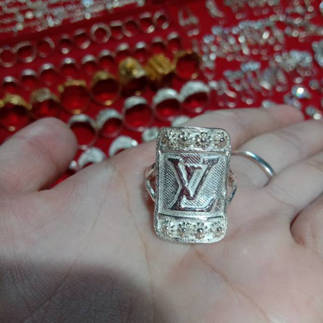 Cincin perak dewasa