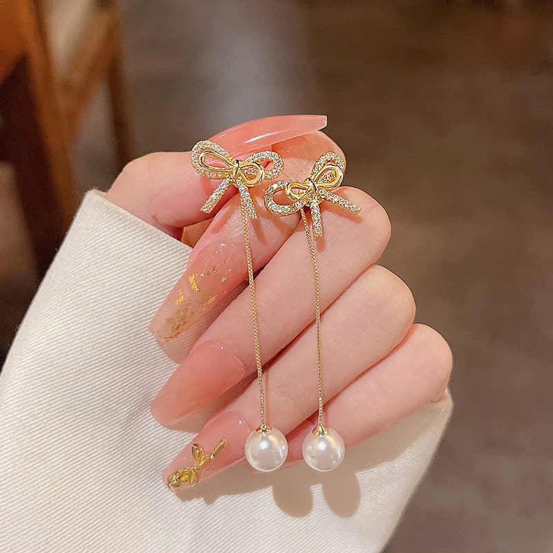 Anting Stud Panjang Desain Pita Bahan 925 silver needle Untuk Wanita