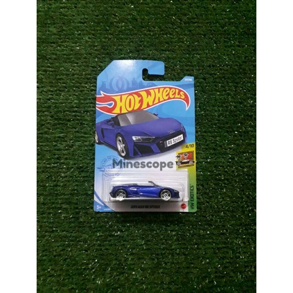 Hot Wheels 2019 Audi R8 Spyder Biru