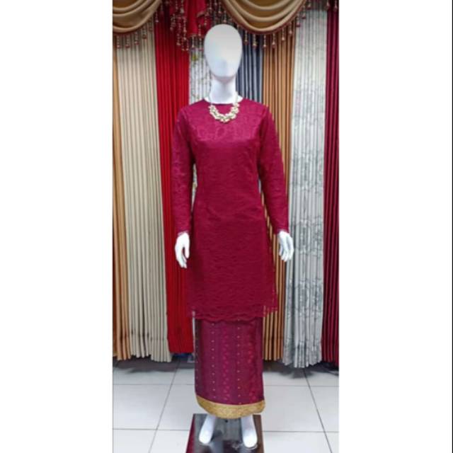 Setelan Baju Kurung Brukat Iriana