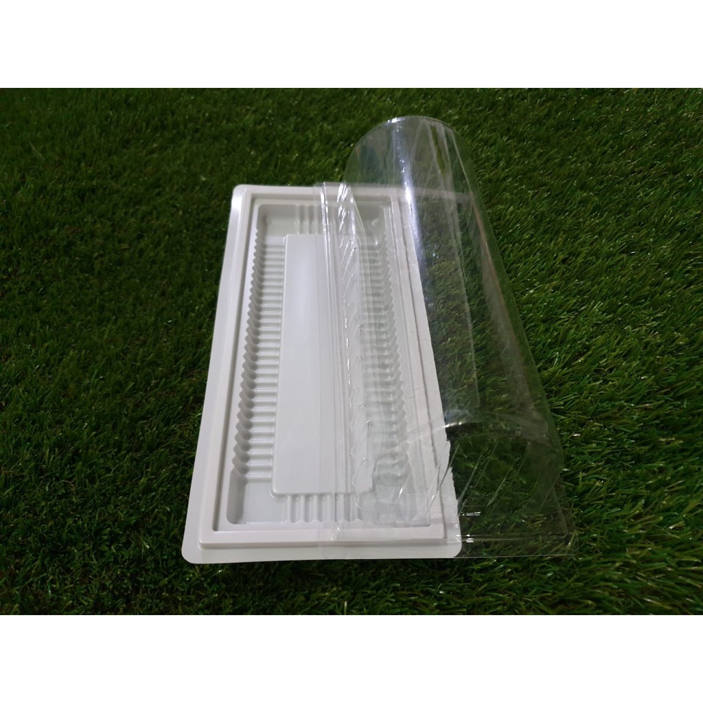 Tray Mika Plastik Bolu Gulung (isi 50pcs) Ukuran 24 Putih / Mika GL 24 / Alas Putih/ Mika Serba Guna