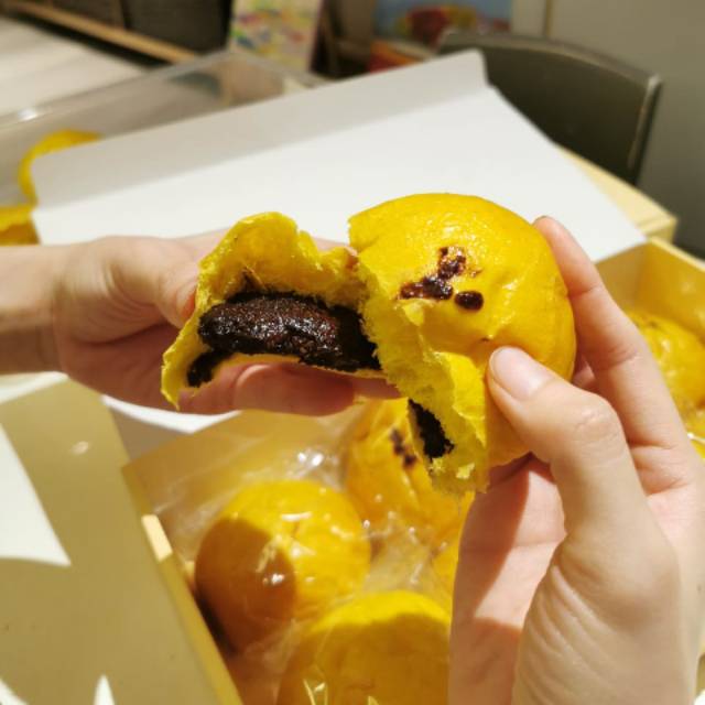 

1 box Kabocha / Japanese Pumpkin Bread