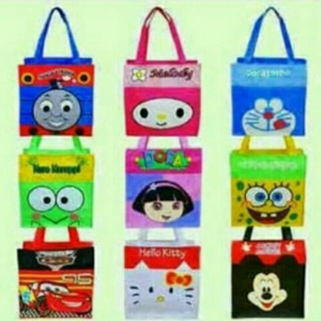 

Tas ultah model kantong