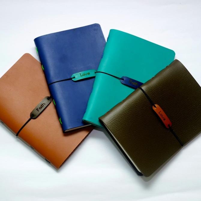 

Office & Stationery | Buku Tulis | Kumi A6 Leather Journal | Best Seller