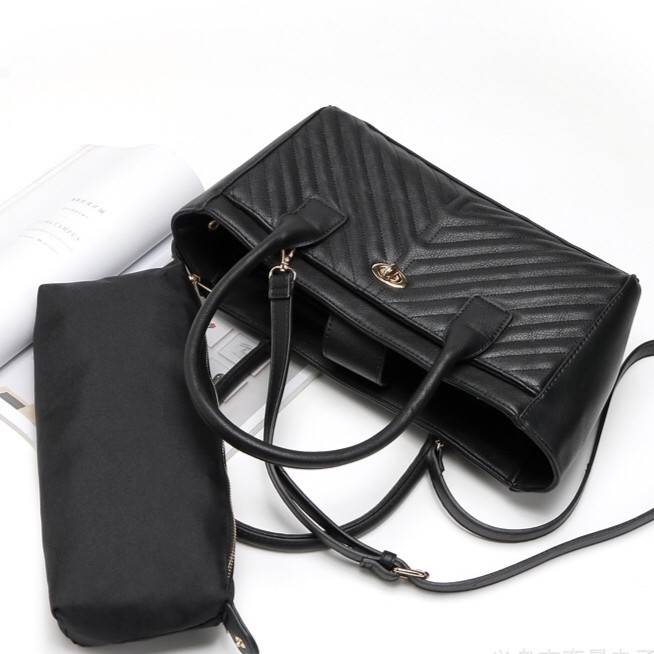 Blanco Medium Black Office handbag - Woman Shoulderbag - Tas Kerja wanita hitam Ori - Tas Bahu