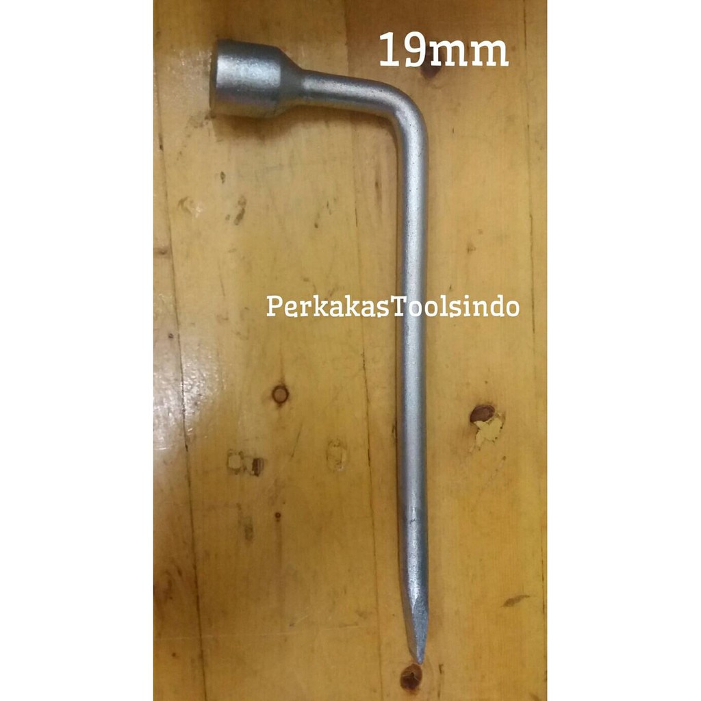 Kunci Roda L 19mm / kunci roda mobil