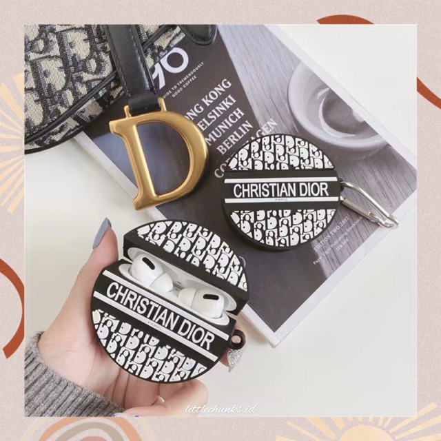 DIOR AIRPODS CASE