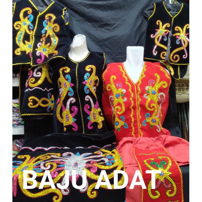 Baju Adat Dayak Kalimantan